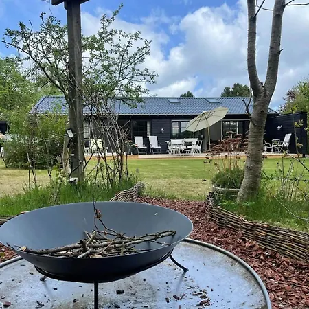 Experience The Charming Near Ruslands Bakker * Dronningmølle