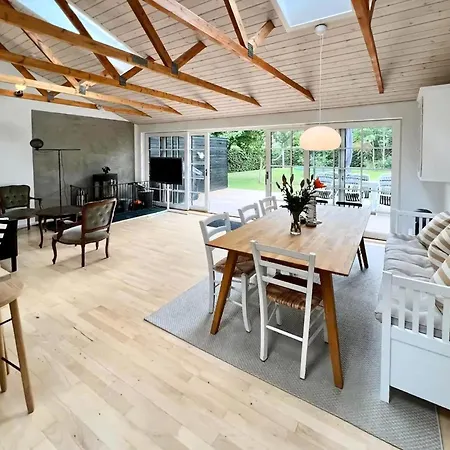 Experience The Charming Near Ruslands Bakker *